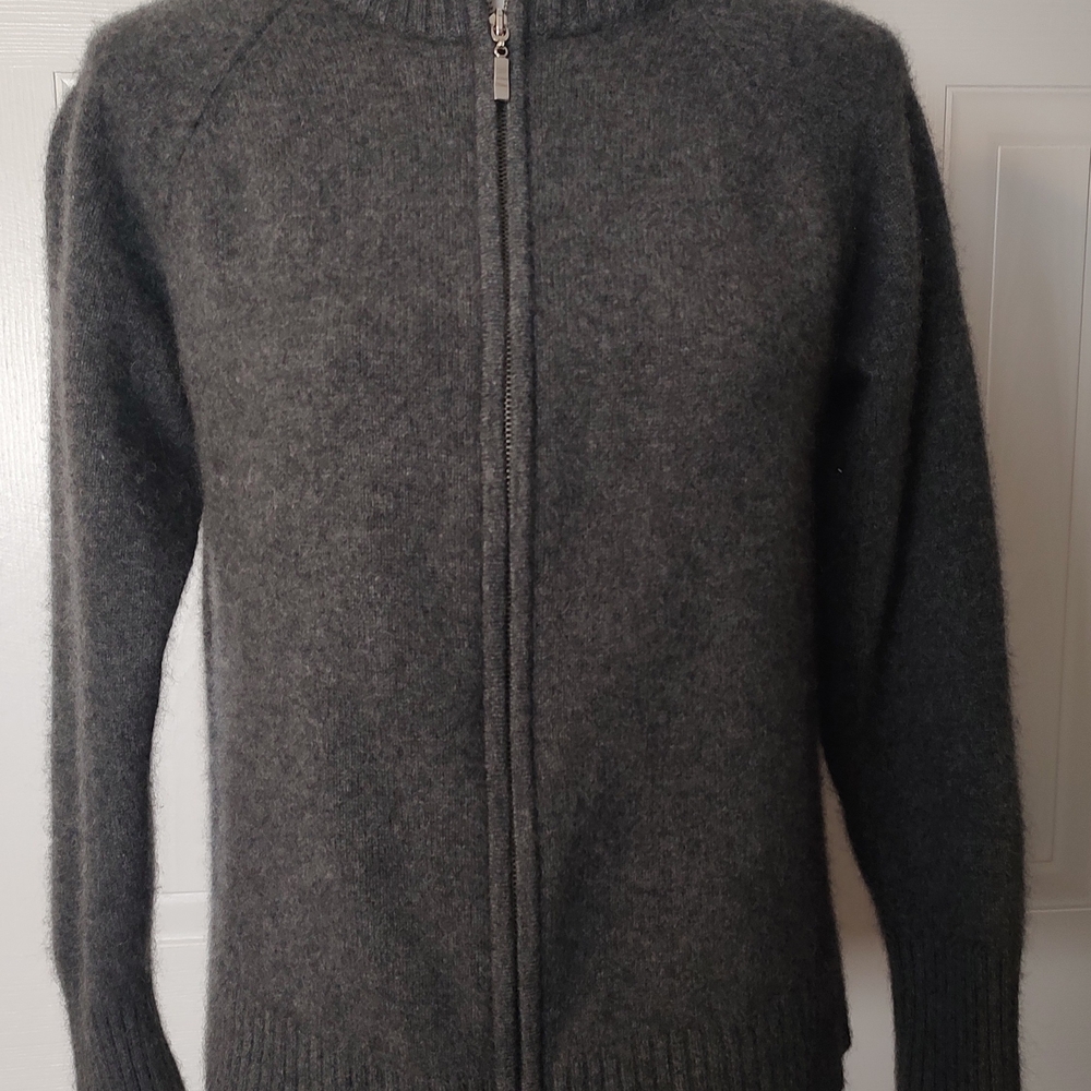 MADISON STUDIO Thich Gray Cashmere Zip-Front Cardigan Sweater Size 1X May Fit XL